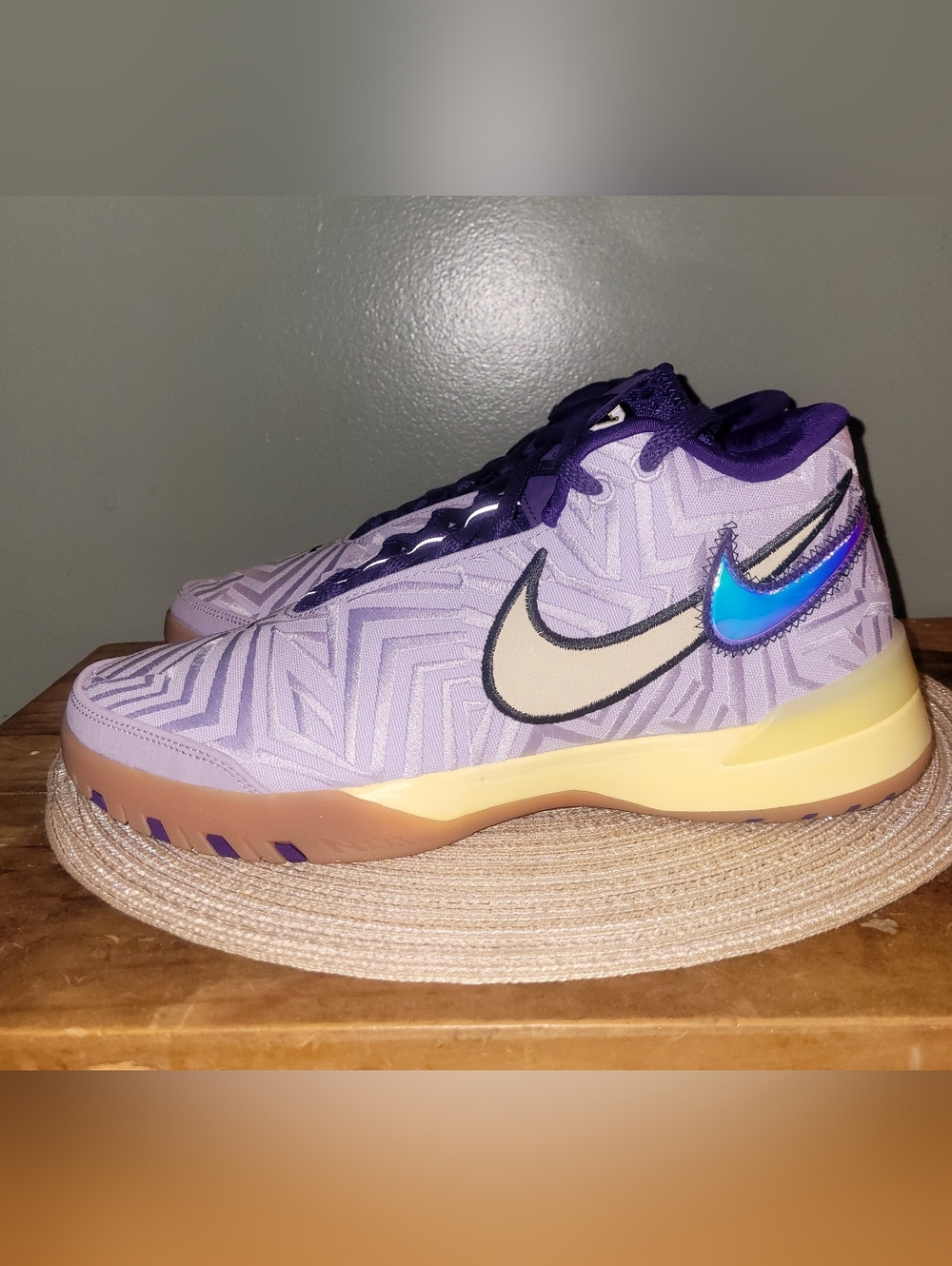 LeBron NXXT Genisus Nike "Lakers" Colorway Amethyst Tint/Court Purple Low-Top